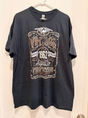 Gildan Black Short Sleeve Tee with Vintage 1962 Graphic
